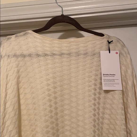 Lululemon Athletica Poncho/ Cape - Picture 3 of 4